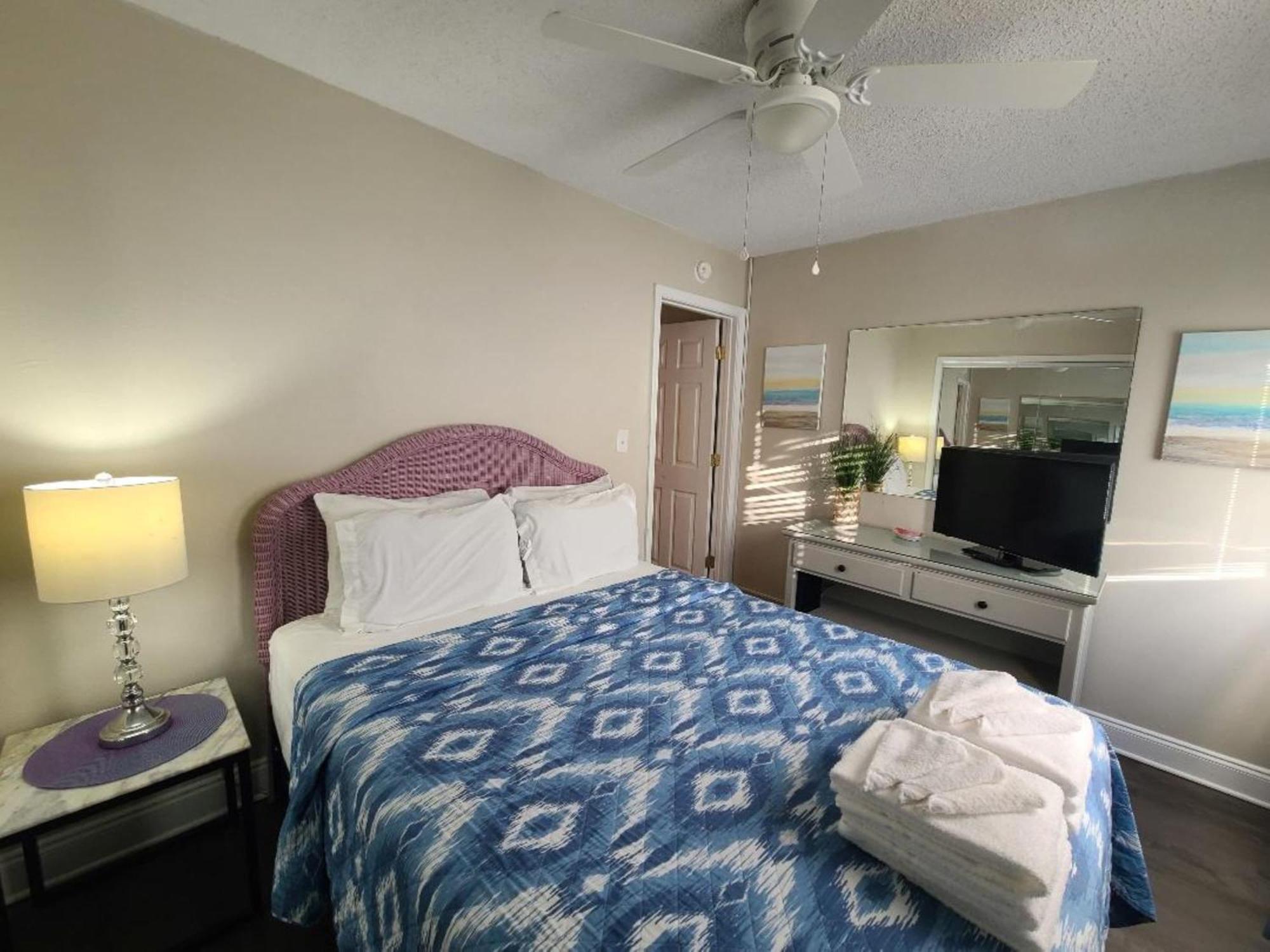 Cozy Condo Just Steps To The Beach, Unit 2 - Sleeps 4 ガルフ・ショアーズ エクステリア 写真