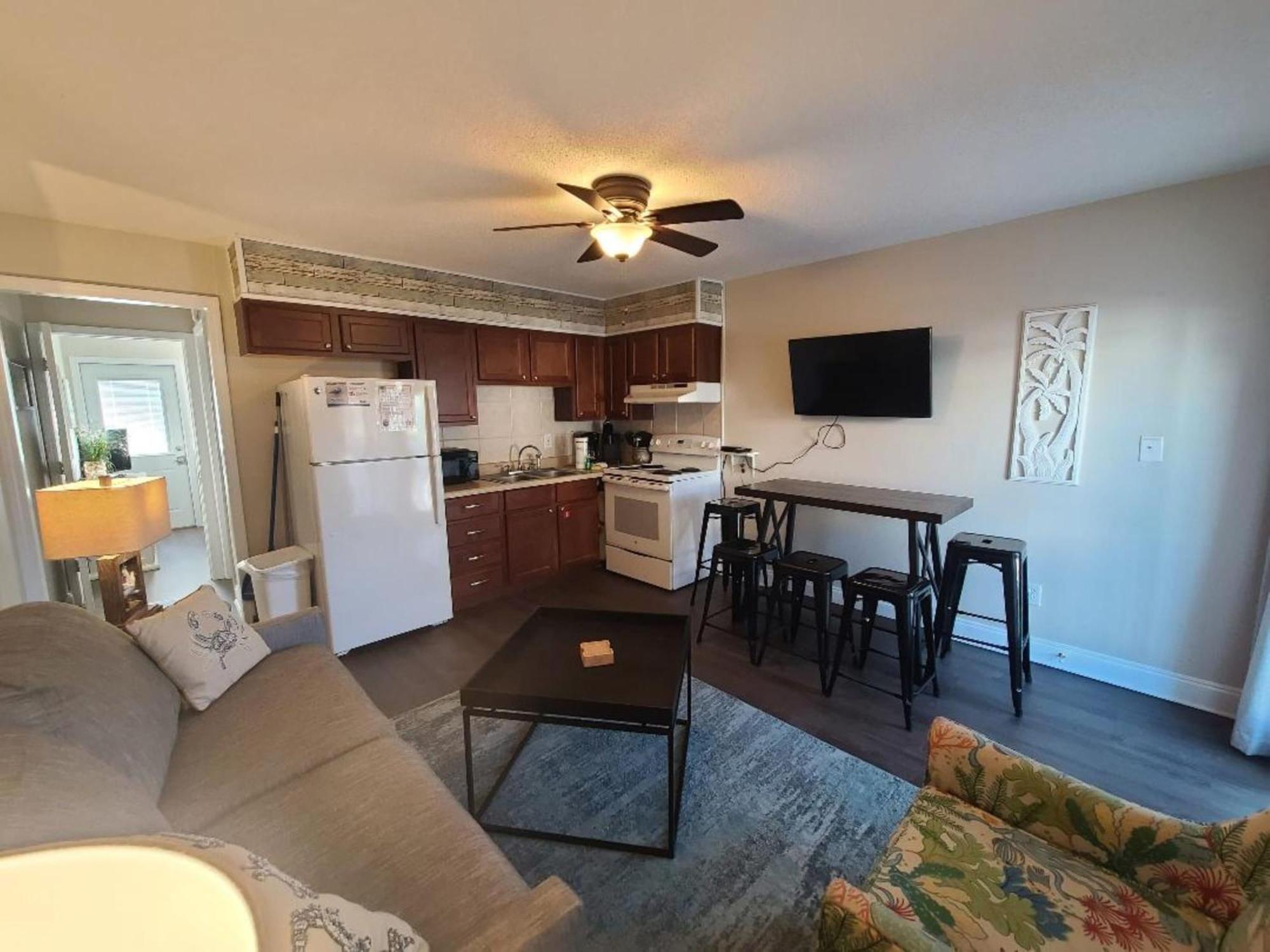 Cozy Condo Just Steps To The Beach, Unit 2 - Sleeps 4 ガルフ・ショアーズ エクステリア 写真